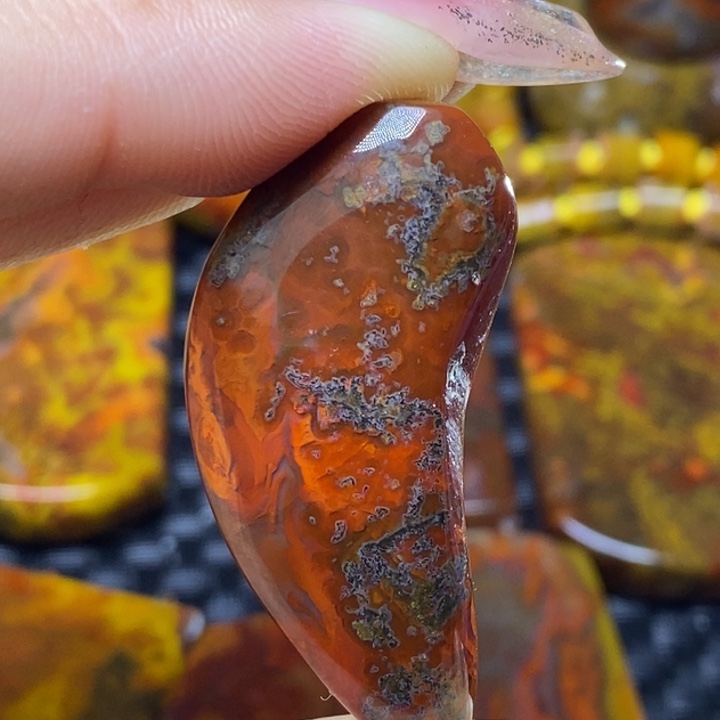 玛瑙/玉髓颈饰足银镀金镶嵌