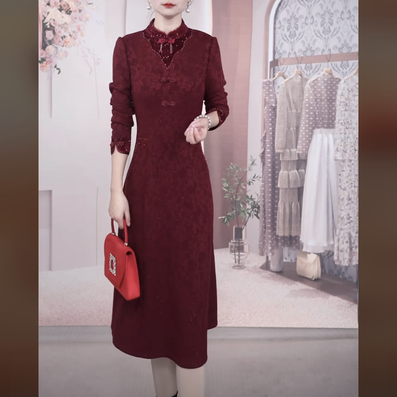 【连衣裙】2025冬季新款加绒加厚新中式气质大气优雅婚宴精致连衣裙