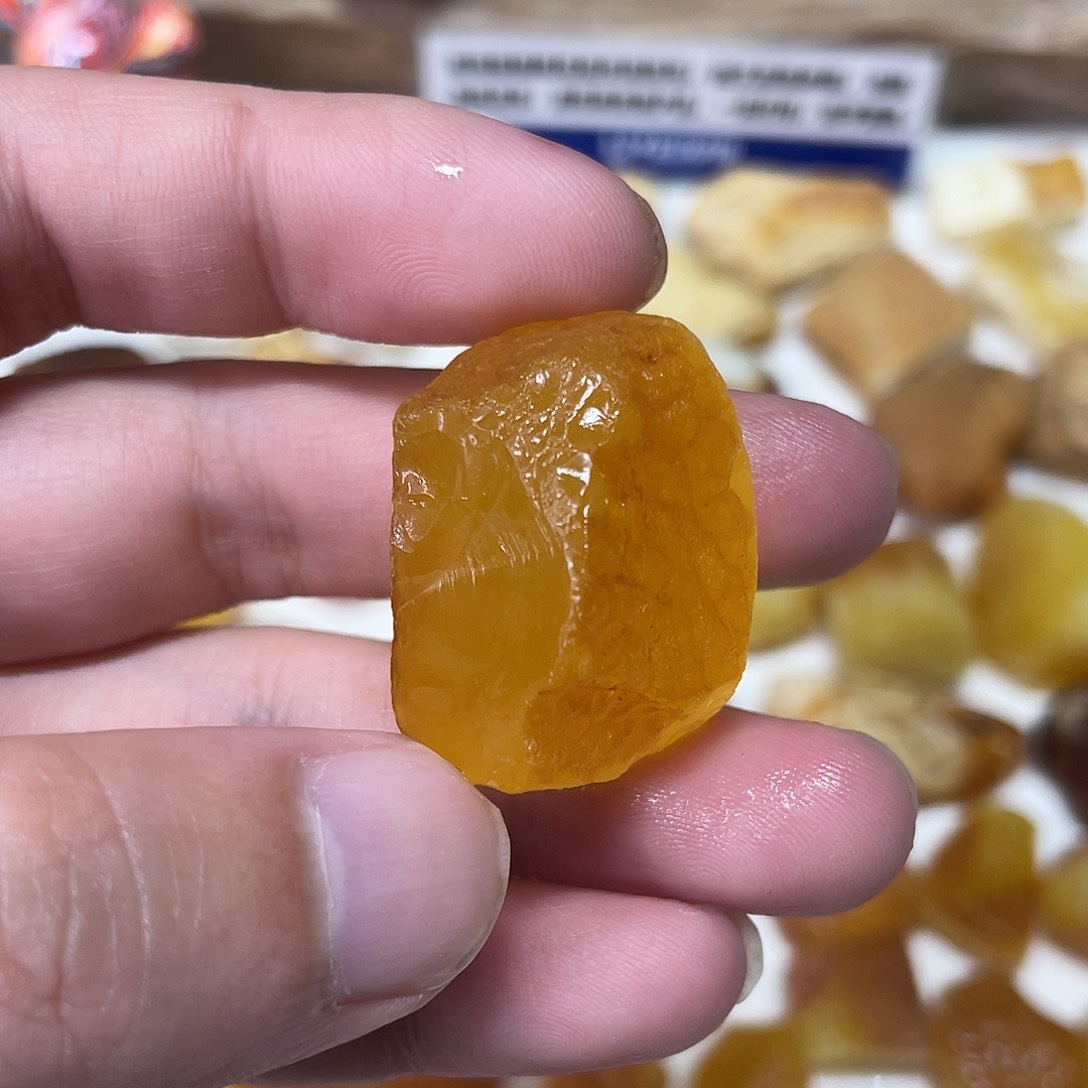 定制琥珀未镶嵌原矿琥珀