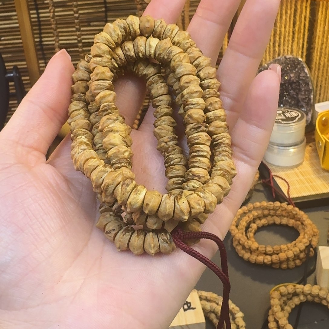 柏香籽/百香籽手串勒*坡