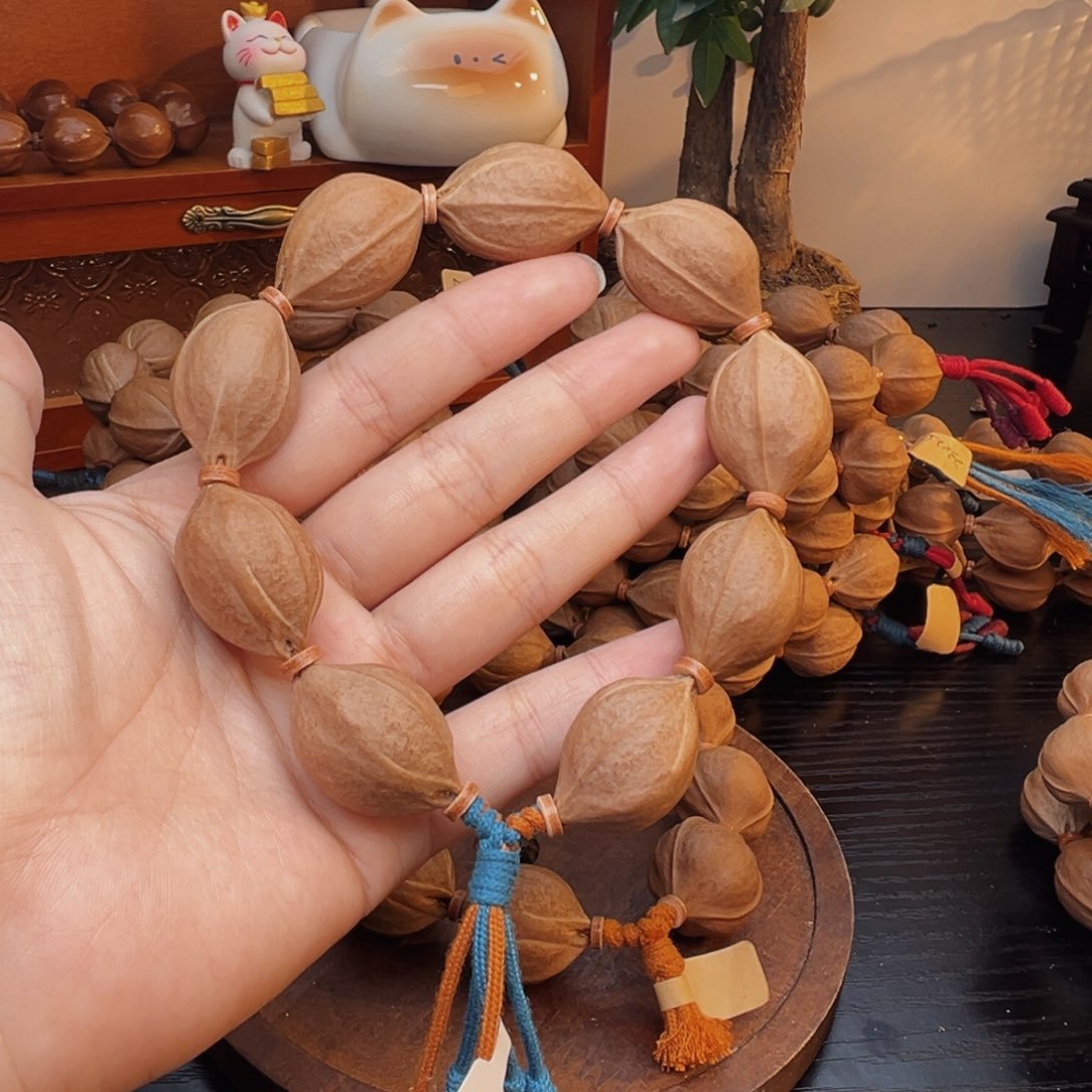 冬***牙吊坠橄榄核梅林铁核2028素串鲨鱼背