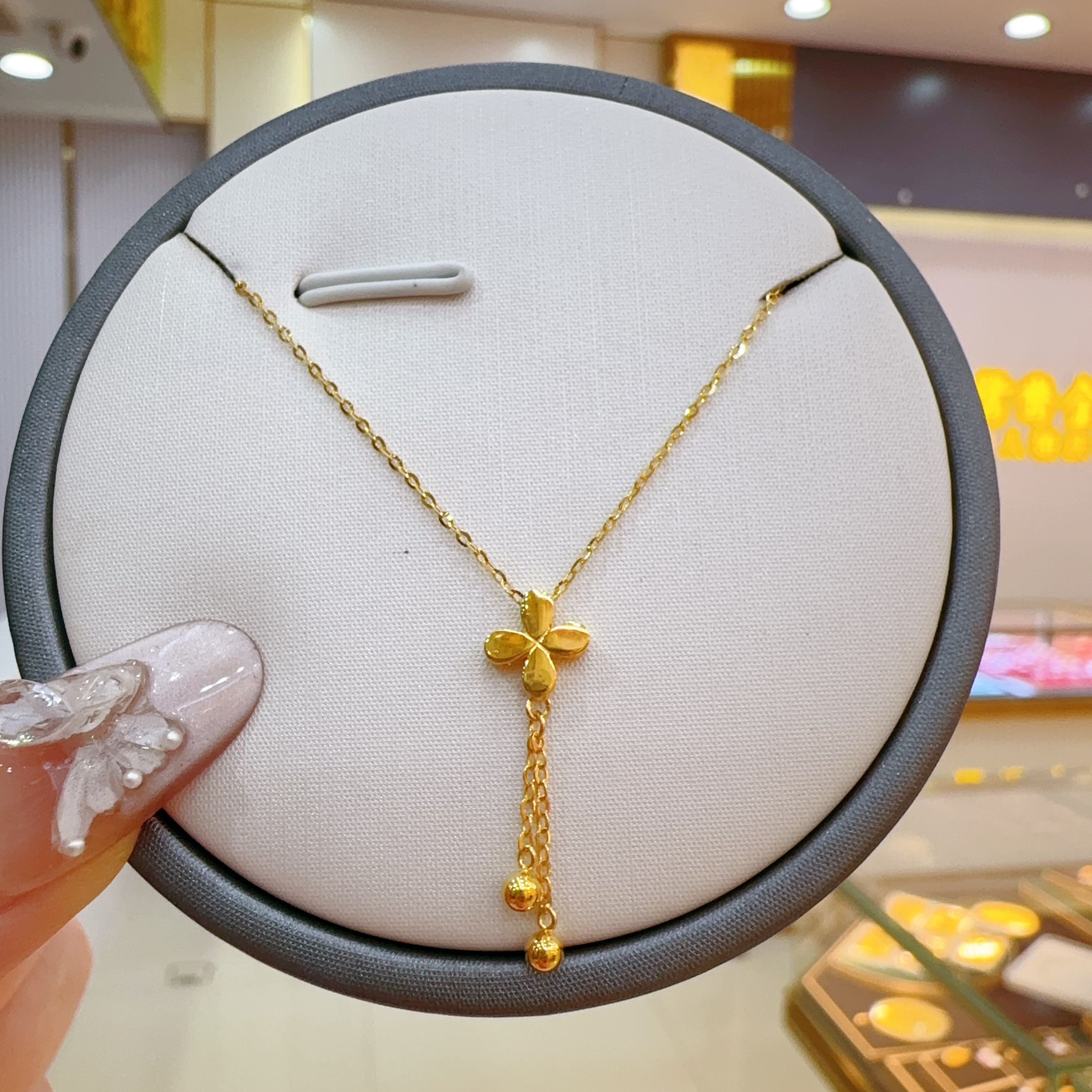 足金999 四叶草流苏套链2.24克