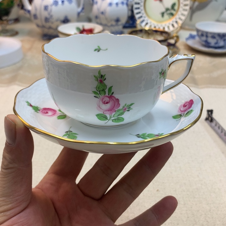 紫砂金瓷阁精品瓷器店