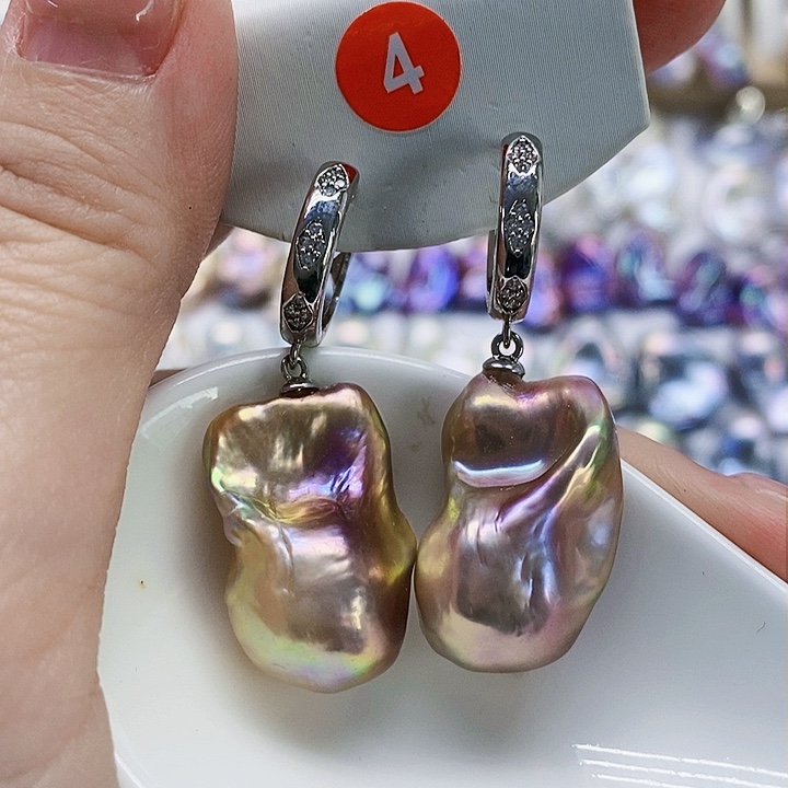 银S925镶嵌耳饰淡水珍珠