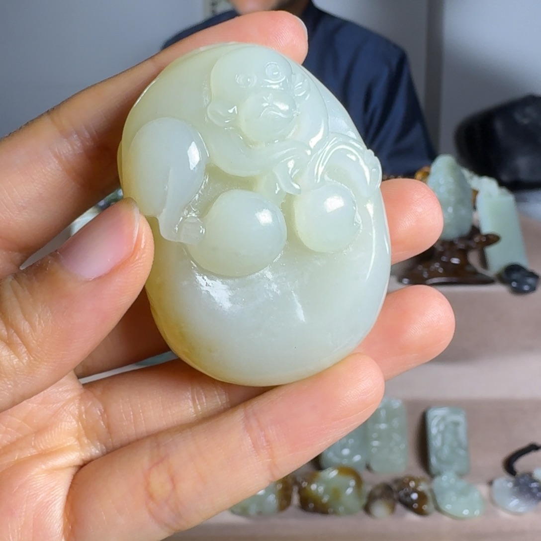 和田玉（糖玉）颈饰未镶嵌