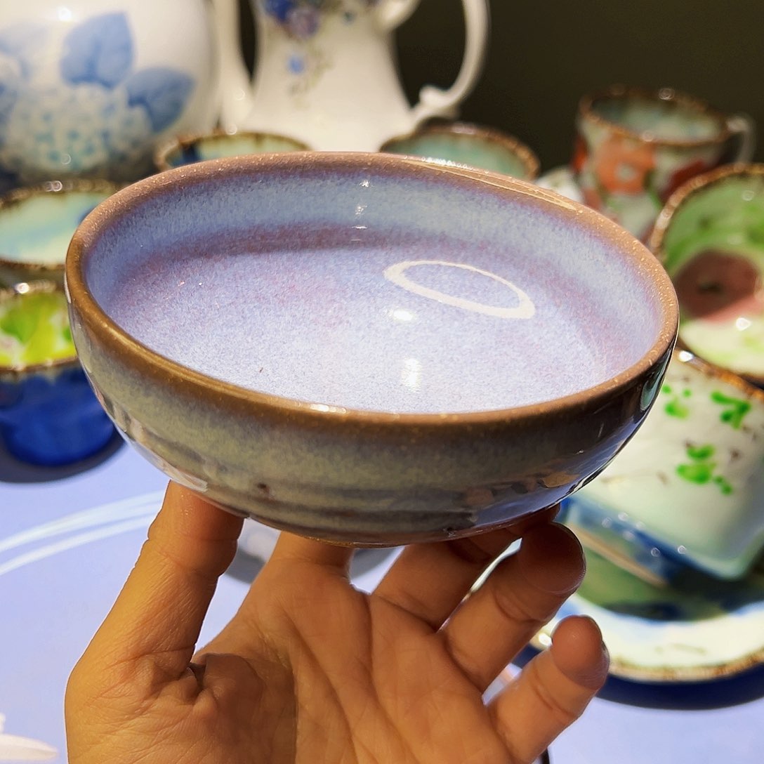 咖啡杯和茶杯是我们每人每