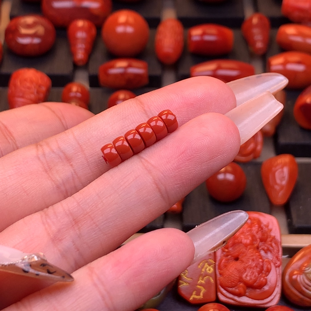 南红玛瑙未镶嵌川料原矿精工直切隔片5.3mm