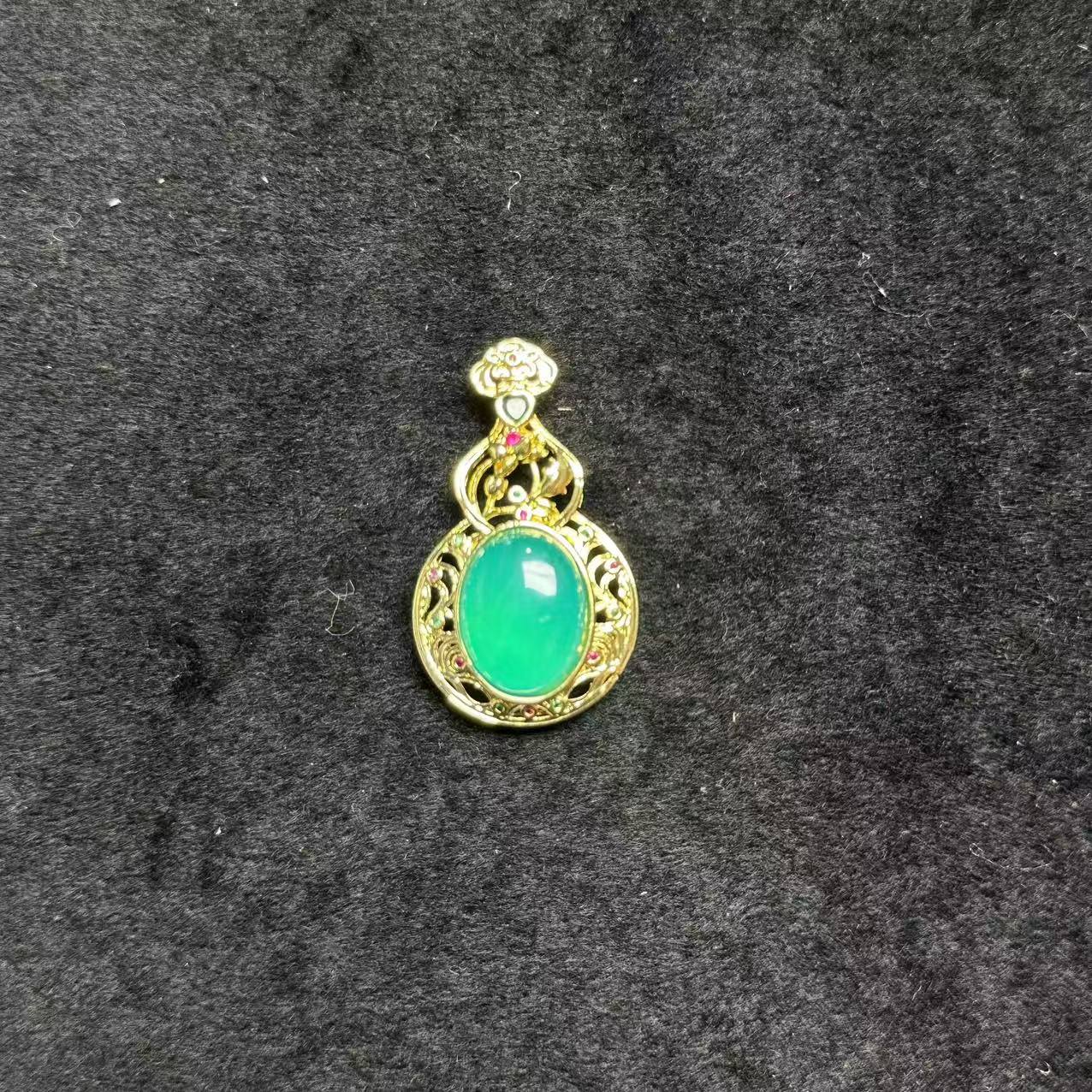 H076 精美珠宝吊坠 尺寸16*12mm