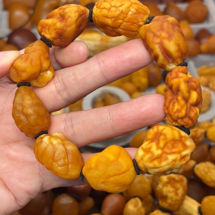 琥珀未镶嵌裸石天然蜜蜡手串