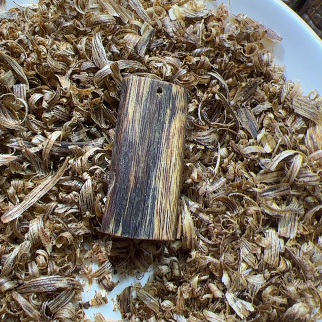 沉香沉香碎屑乌身素牌