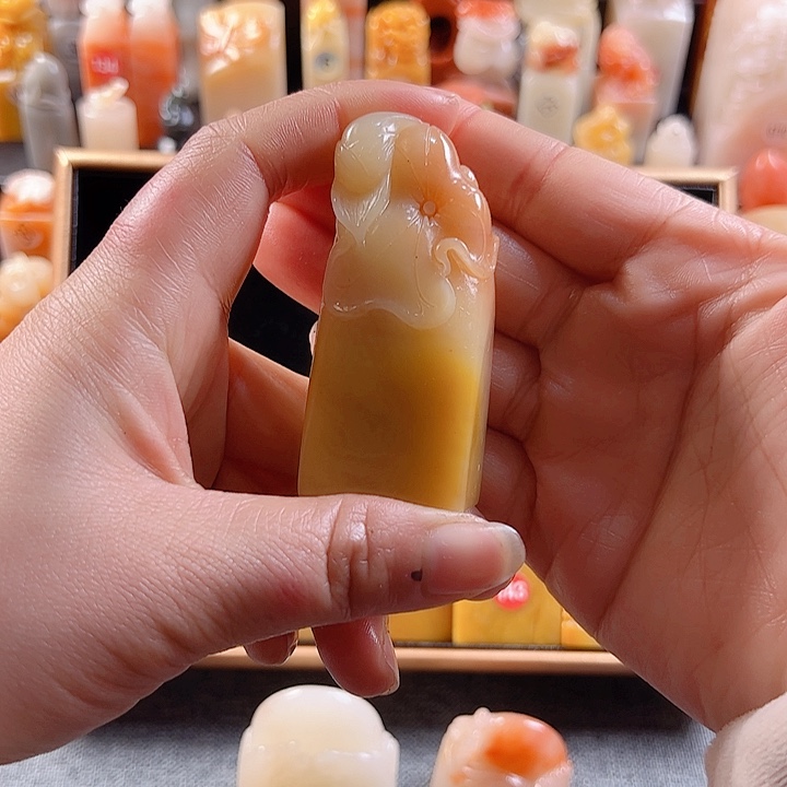 老挝石印石暖***心手工定制设计，荷花