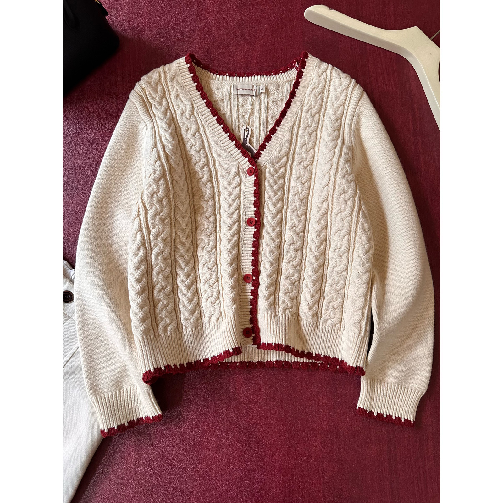 【原单】Q26撞色麻花纹理V领短款针织衫女冬长袖加厚内搭毛衣外套