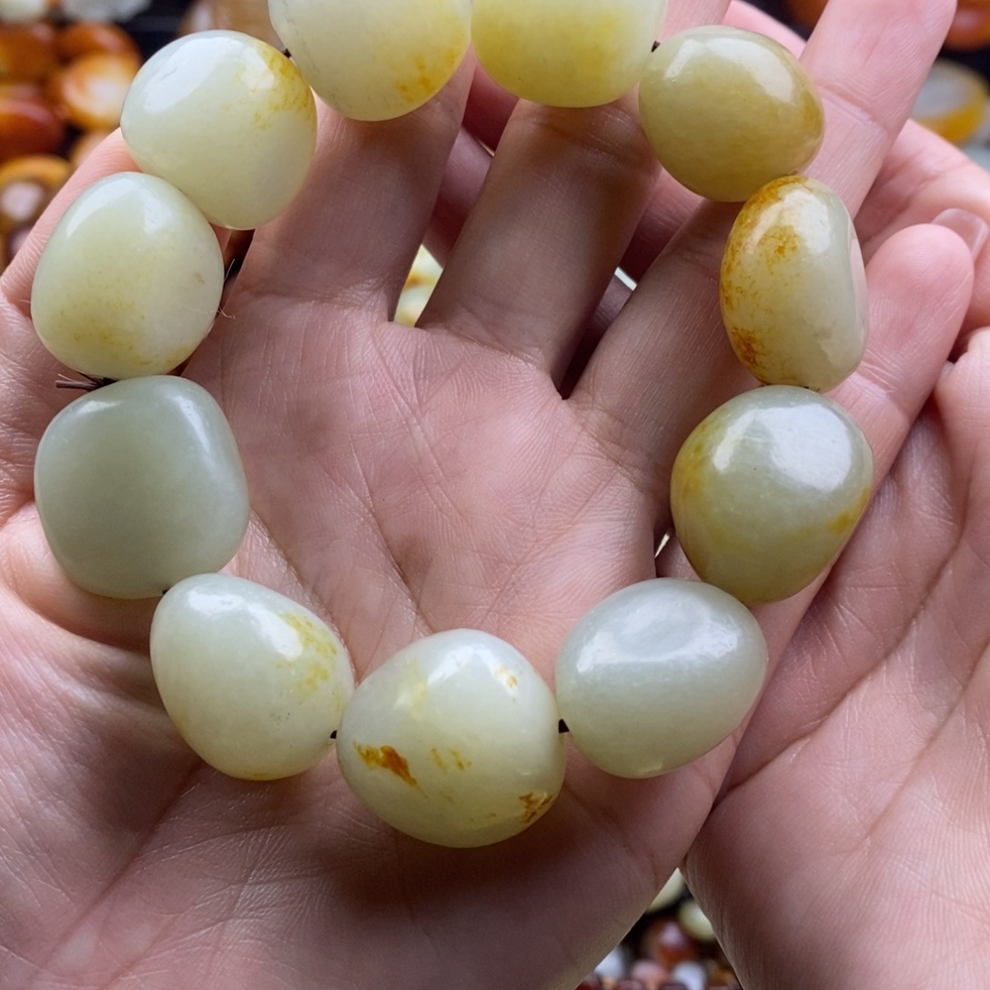 王***孙和田玉未镶嵌手链