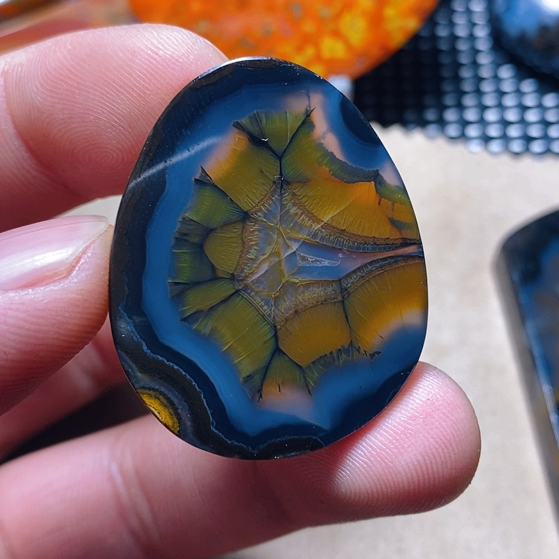 玛瑙/玉髓颈饰未镶嵌风****寒