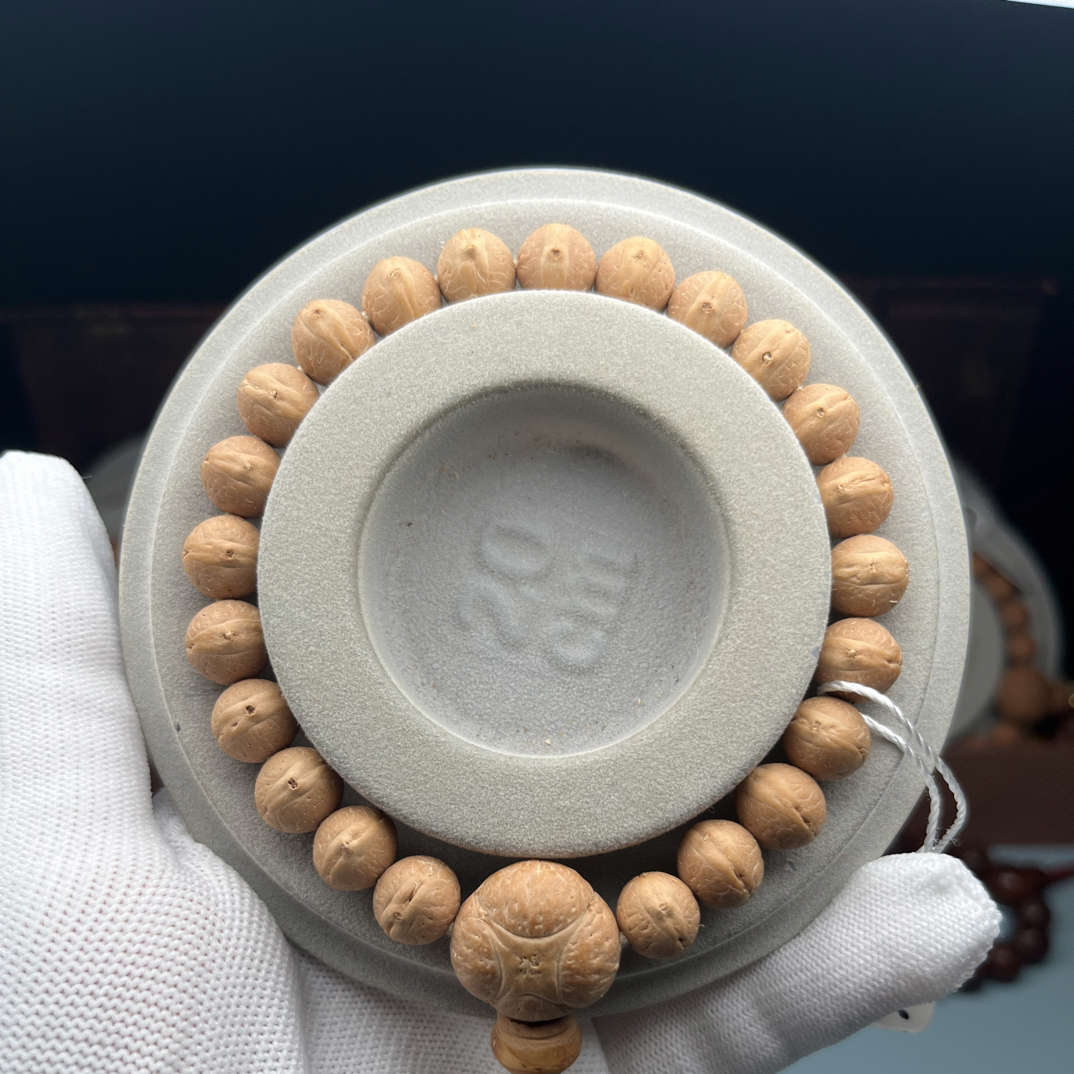 尼泊尔凤眼菩提（货头10mm实心手串）