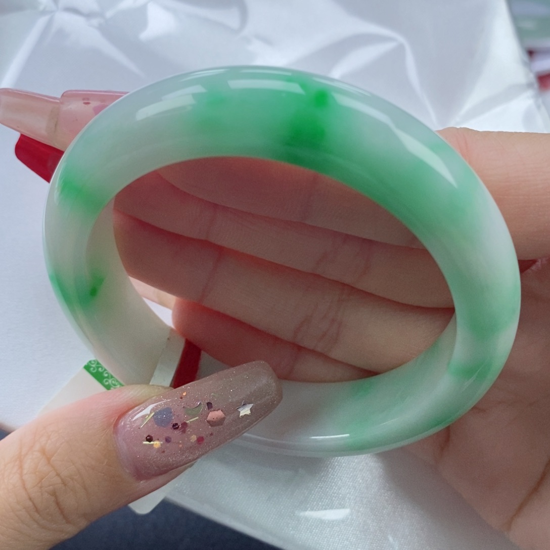 【闪购商品】翡翠手镯未镶嵌5253正圈