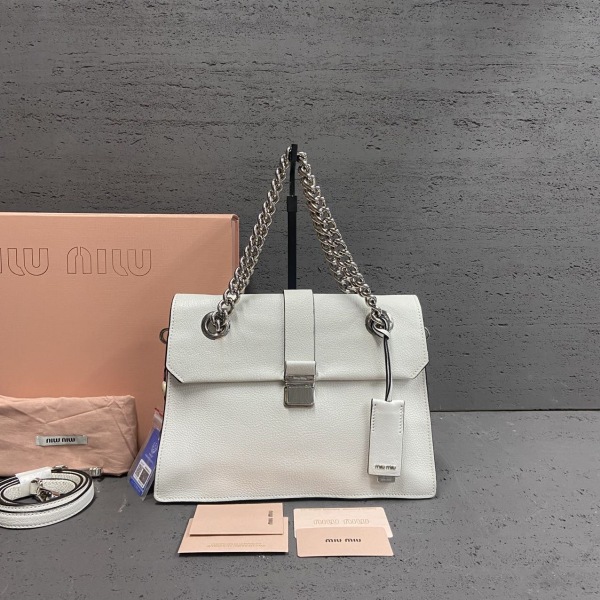 妃鱼/谬谬/95新/包包/市场价18000/250112RN0012