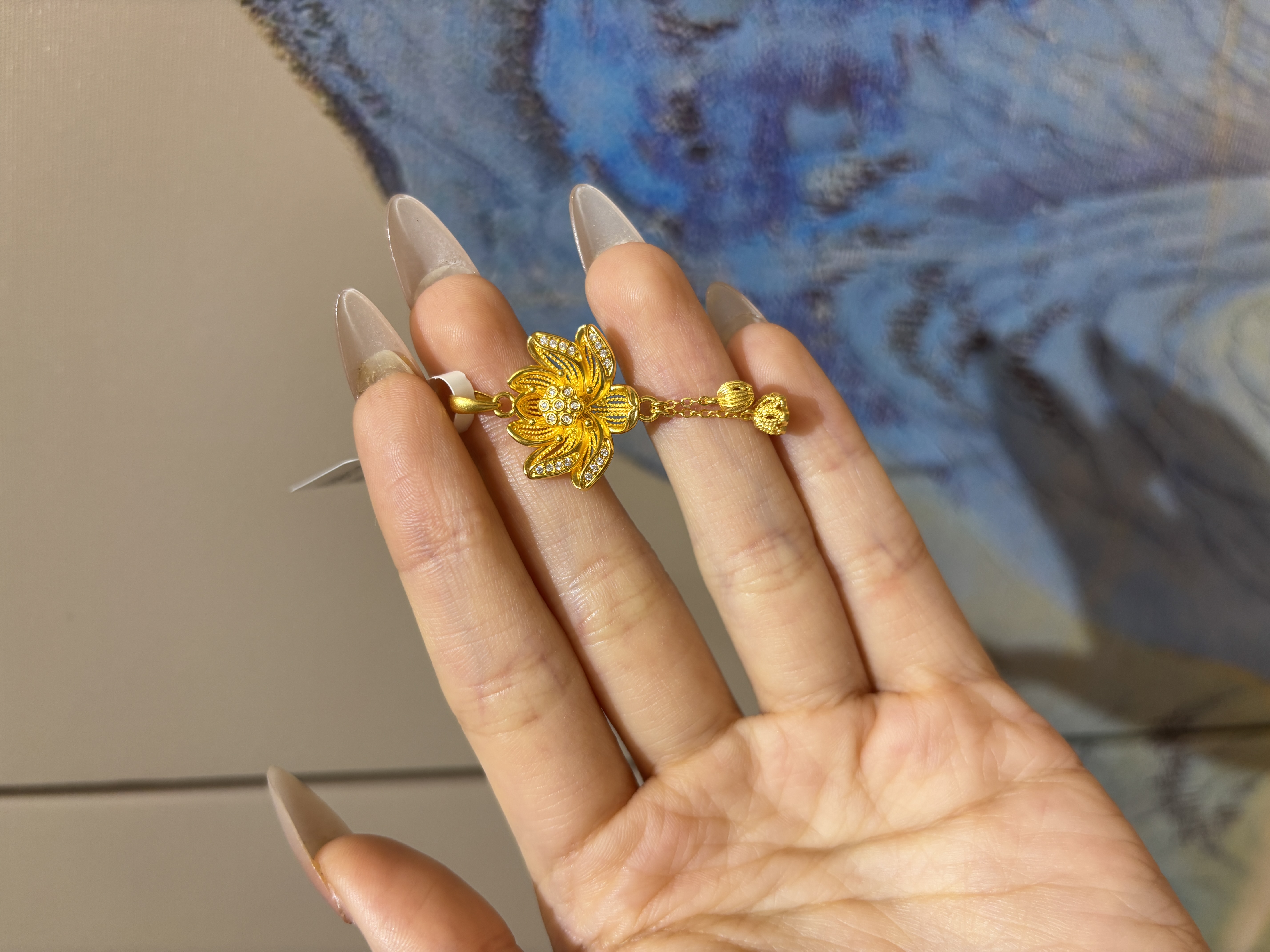莲花带流苏足金吊坠