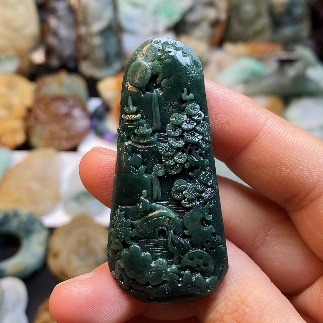 定制翡翠未镶嵌特色13