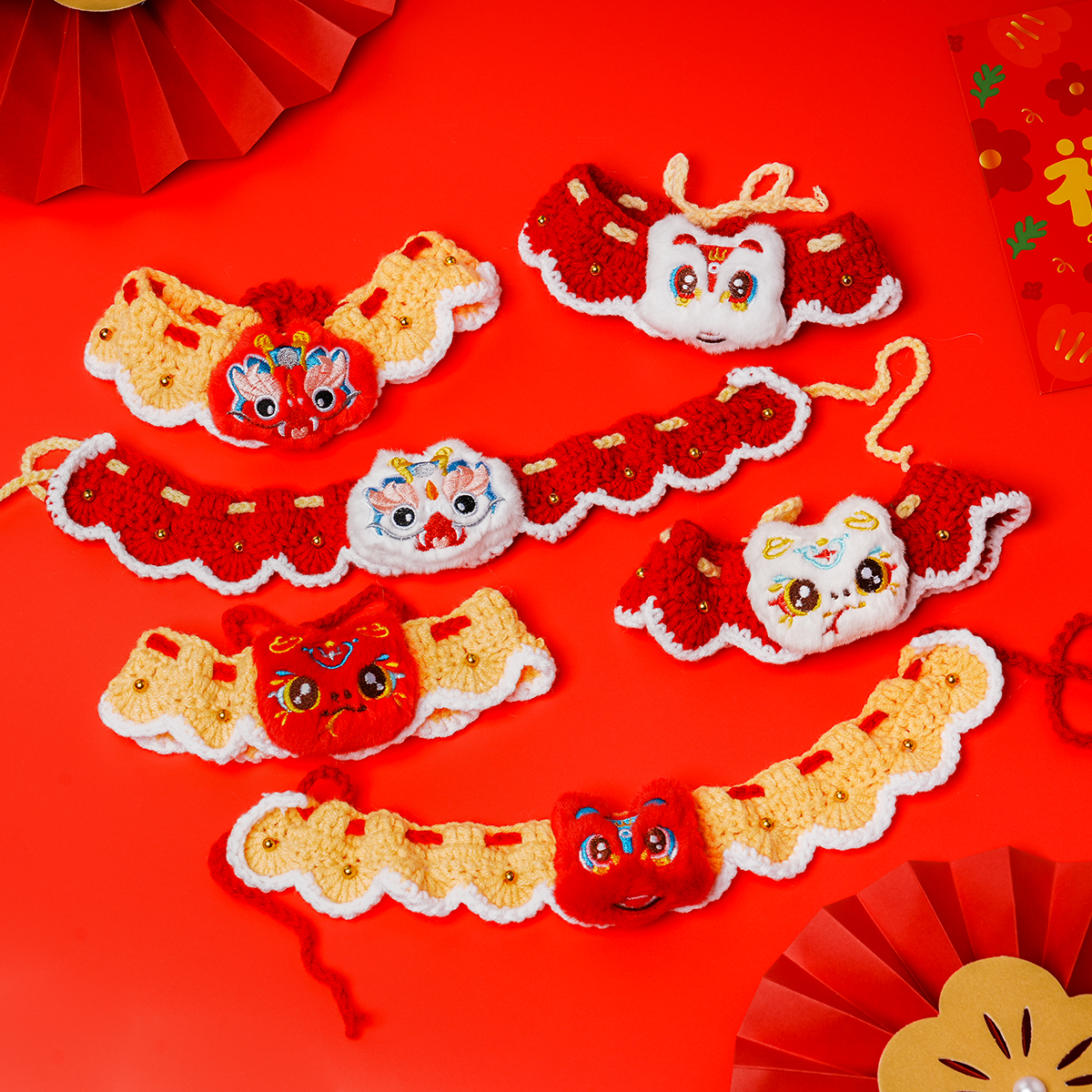 猫咪围脖新年可爱蛇头针织项圈狗狗围兜颈圈喜庆宠物围巾饰品