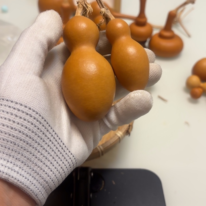 七***间天然手捻老皮葫芦