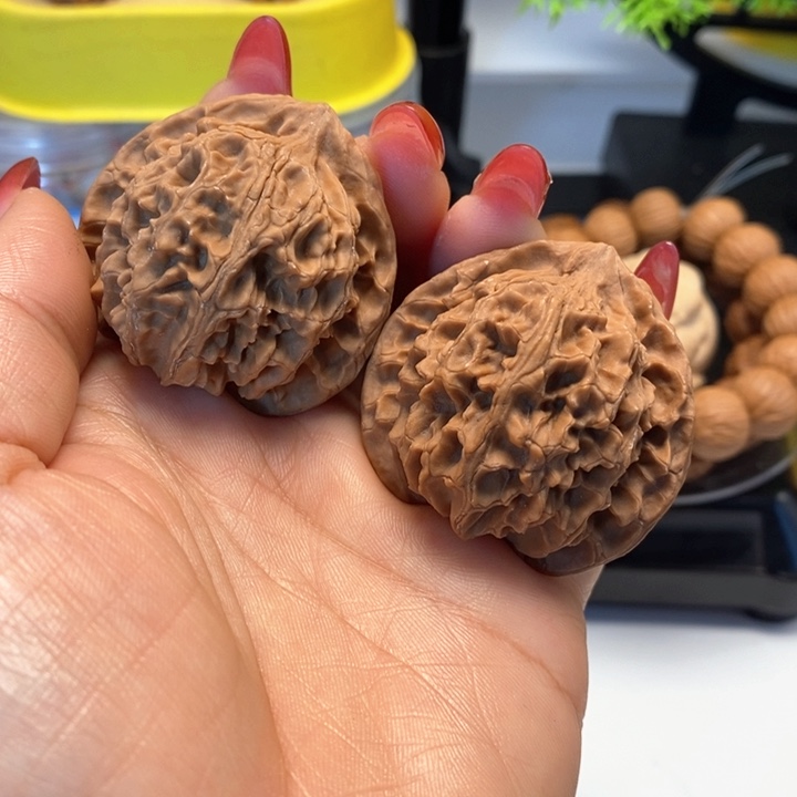 文玩核桃把件苹果园