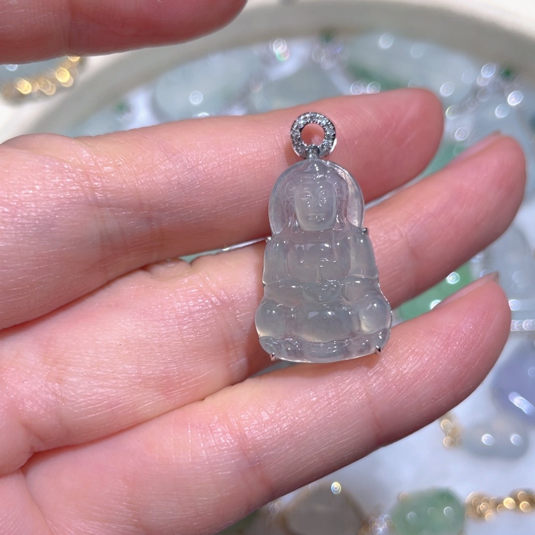 翡翠颈饰18K金镶嵌翡翠