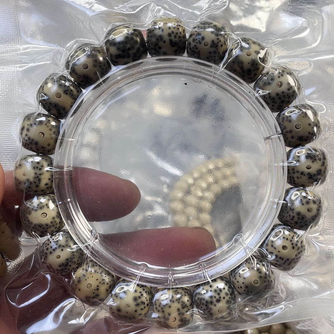 星月菩提吊坠原生态石玉料大眼