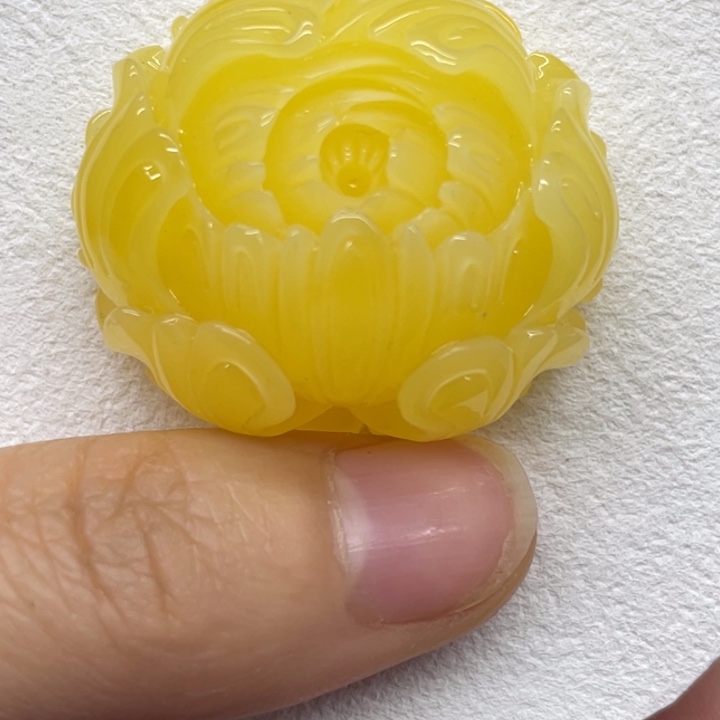 未镶嵌颈饰琥珀蜜蜡牡丹花吊坠