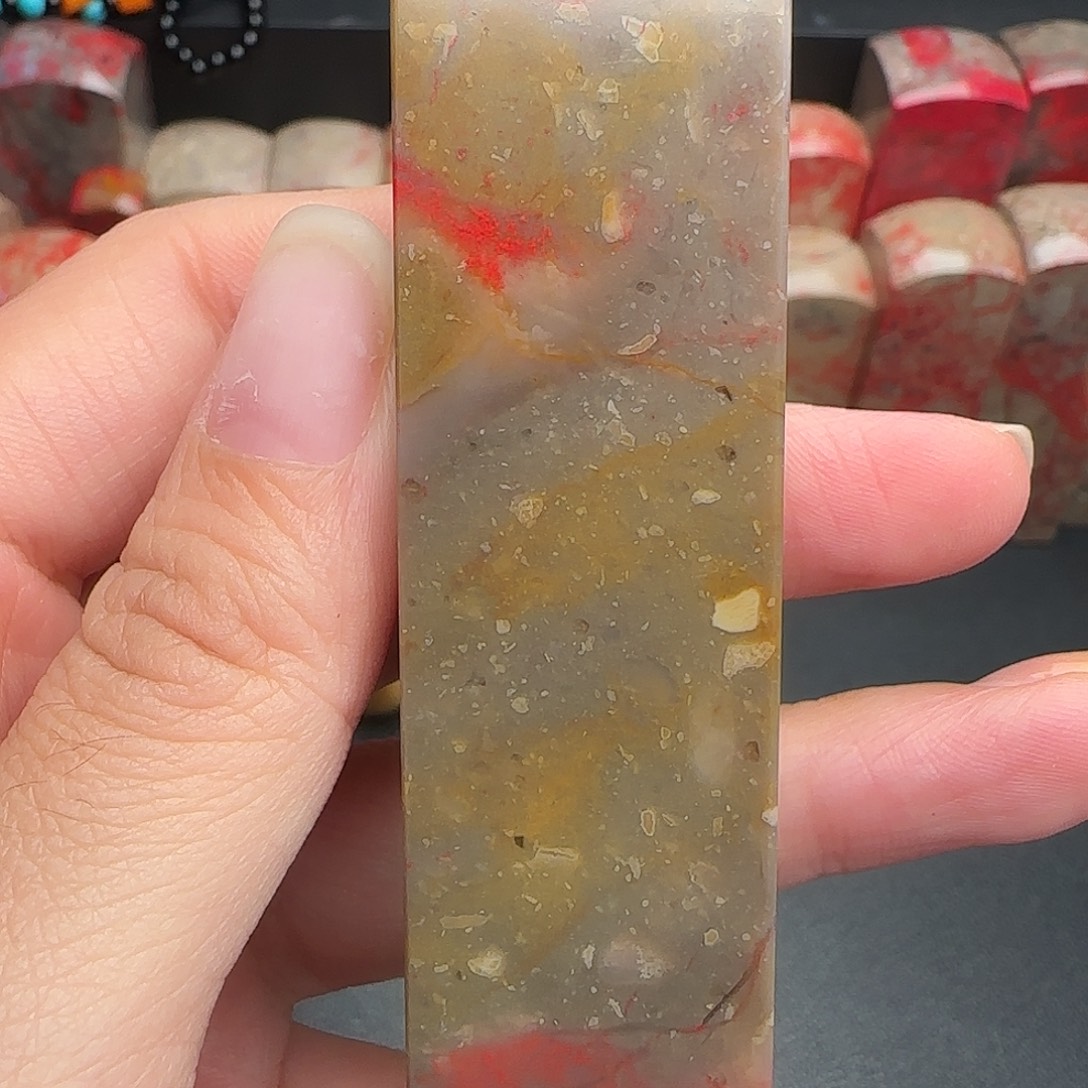 昌化石昌化鸡血石