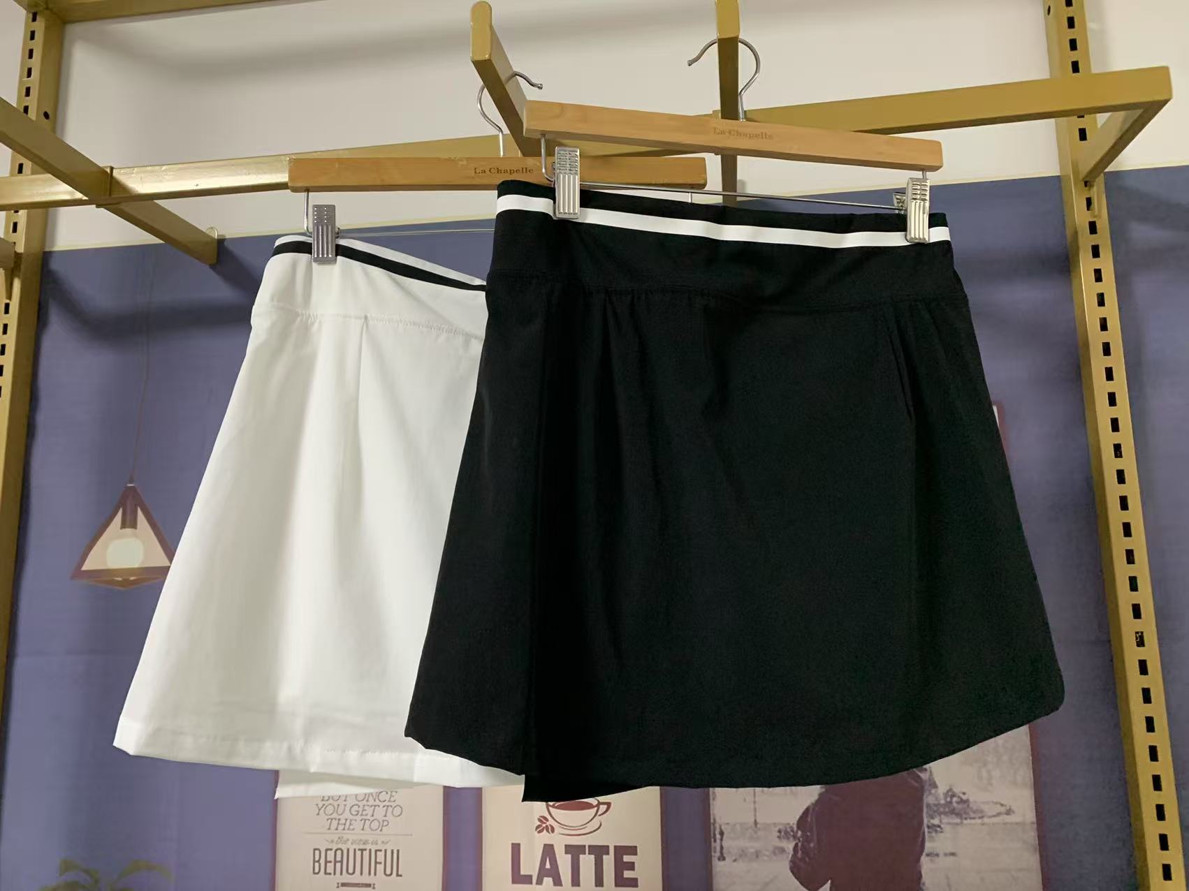 D胶条休闲棒球半身裙黑白