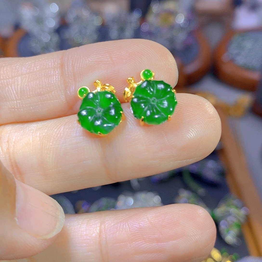 翡翠颈饰银S925镶嵌天然翡翠