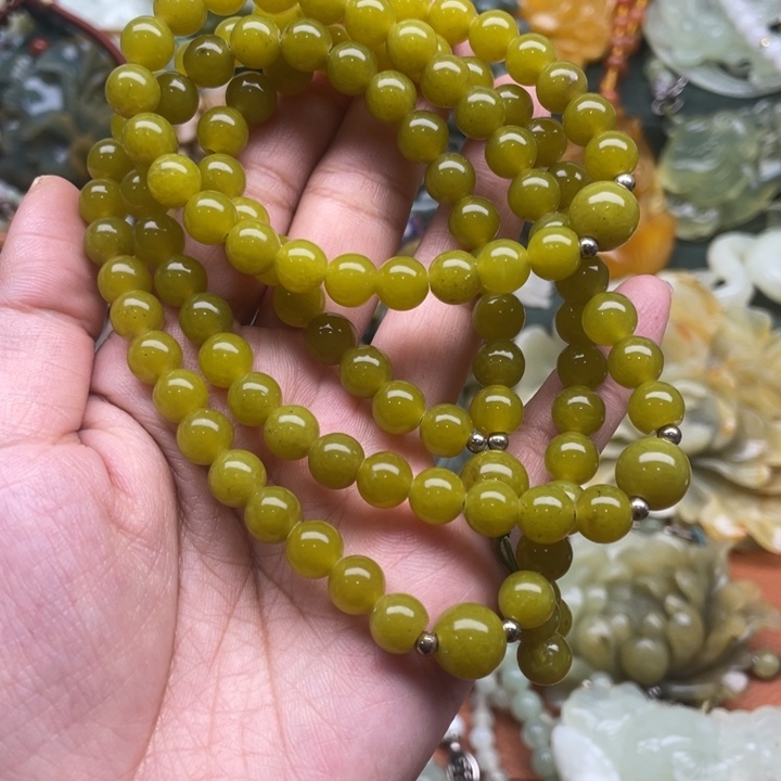 蛇纹石玉吊坠合金