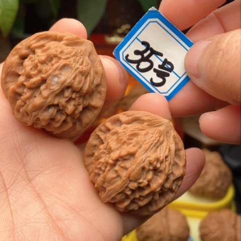 文玩核桃吊坠野生36