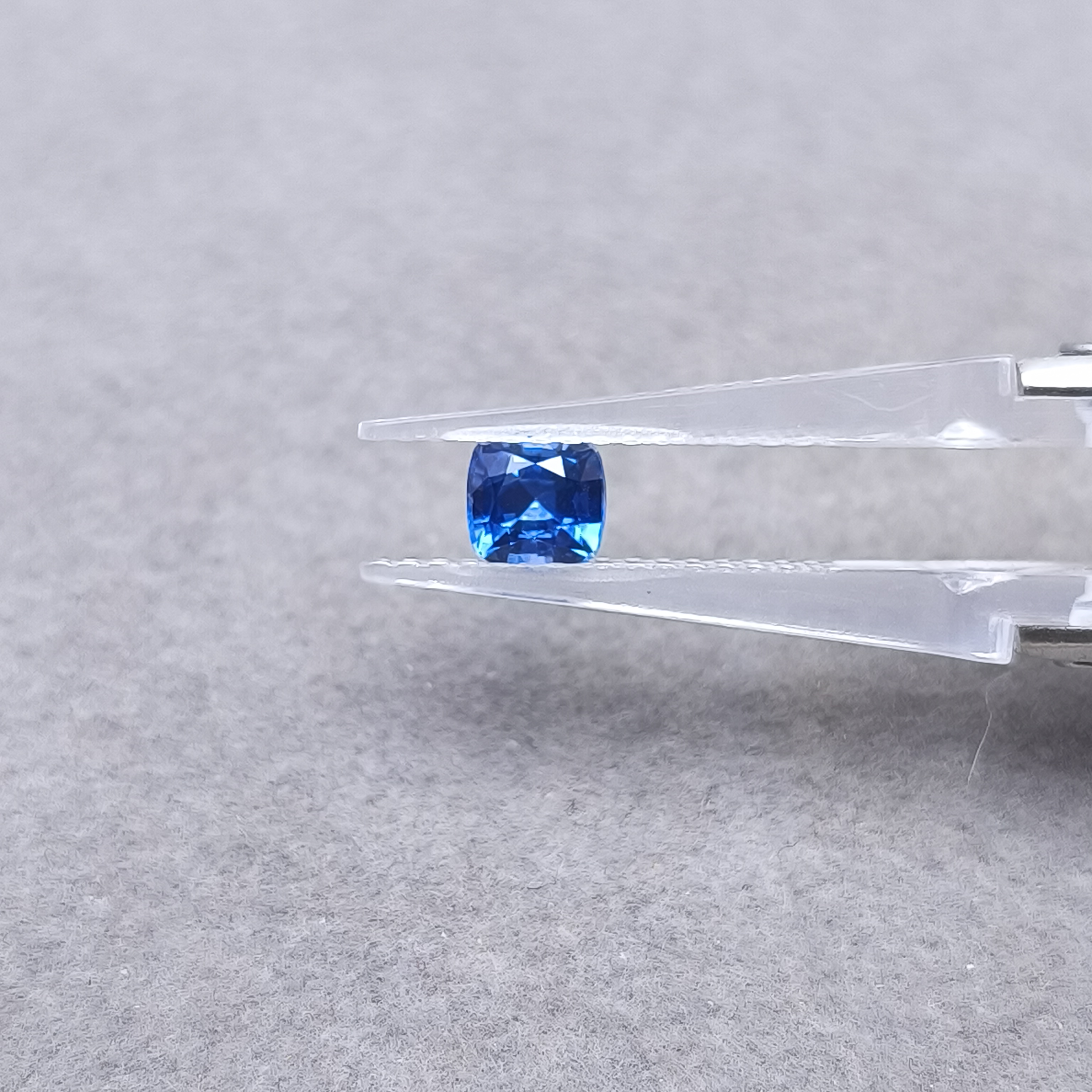 CFvv 蓝宝石-0.94ct（01085502）0726