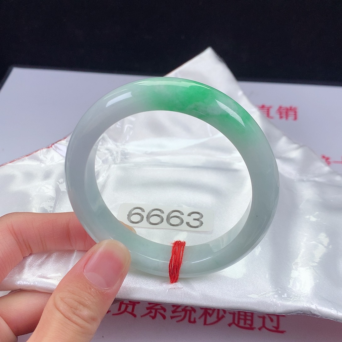 【闪购商品】翡翠手镯未镶嵌55圈口