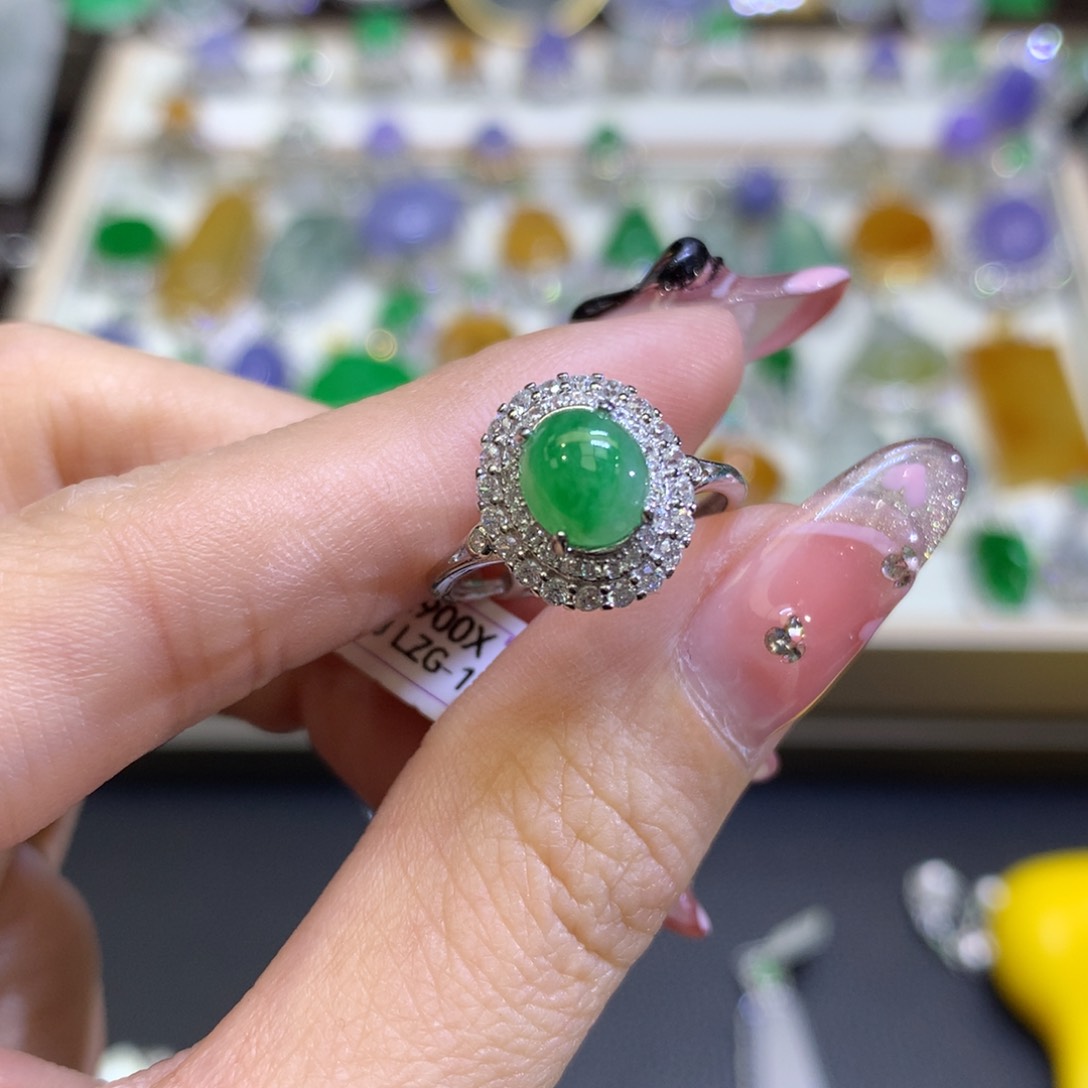 翡翠颈饰银S925镶嵌翡翠