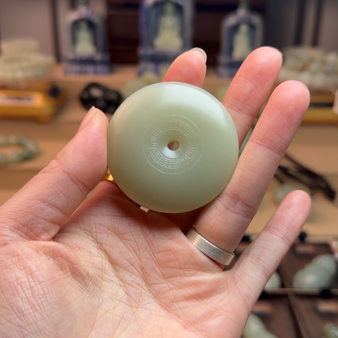 和田玉挂件未镶嵌