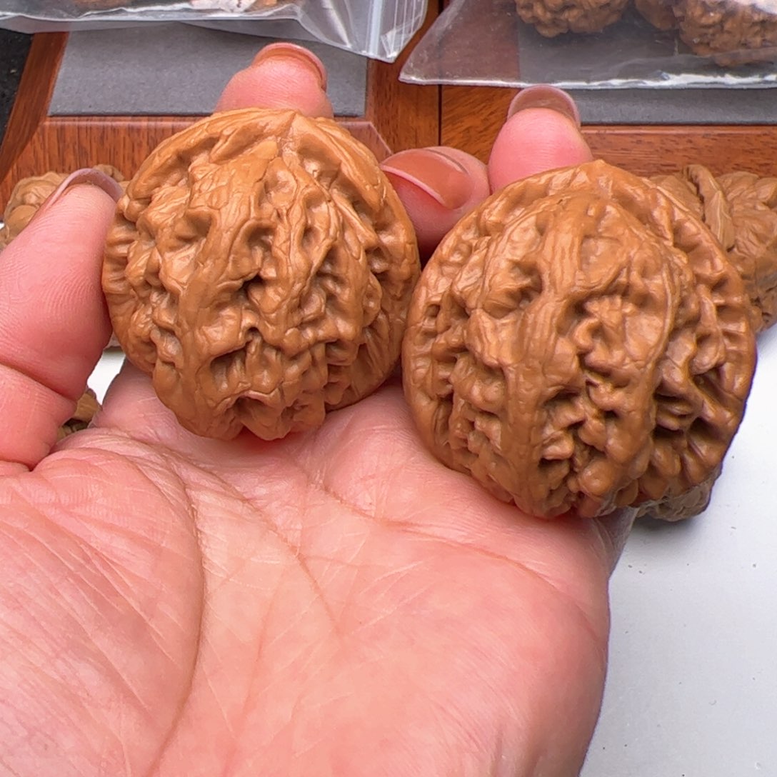 文玩核桃把件红锦鲤43红