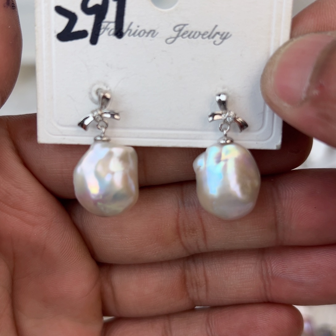 淡水珍珠耳饰未镶嵌