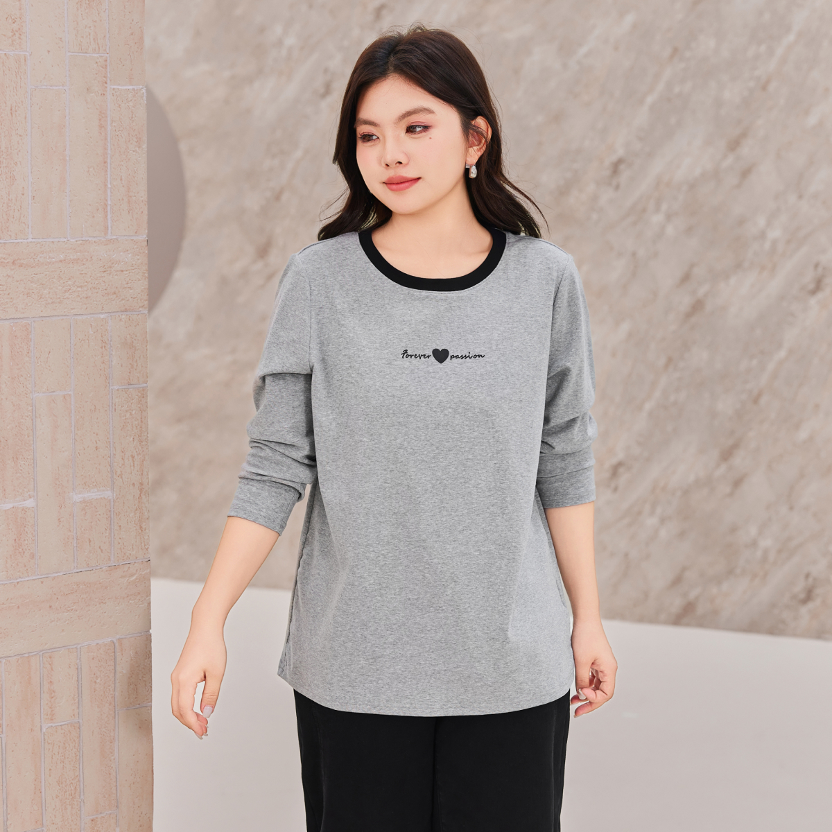 【棉针织】MsShe大码女装2025秋装印花撞色显瘦长袖T恤C2509006