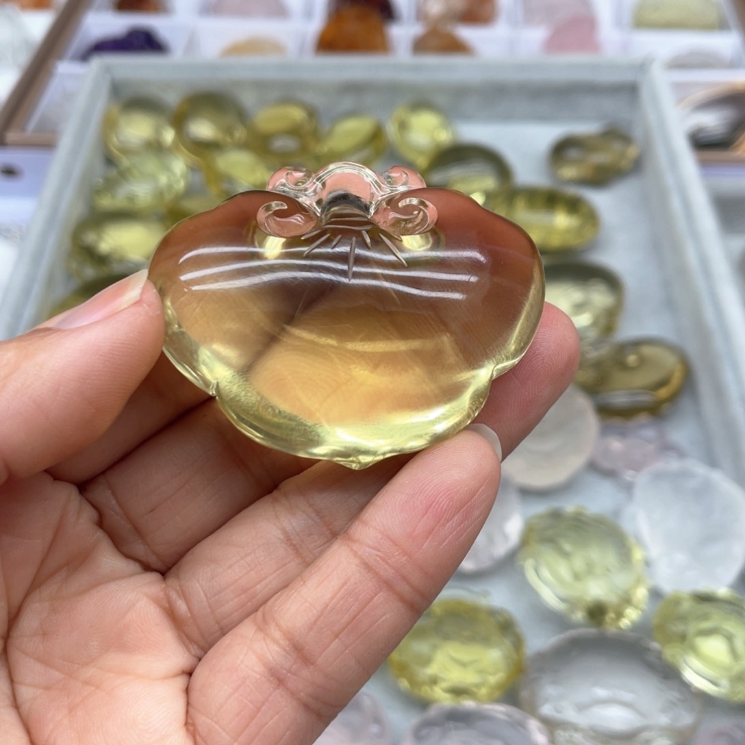 水晶吊坠(不含链)未镶嵌张***?