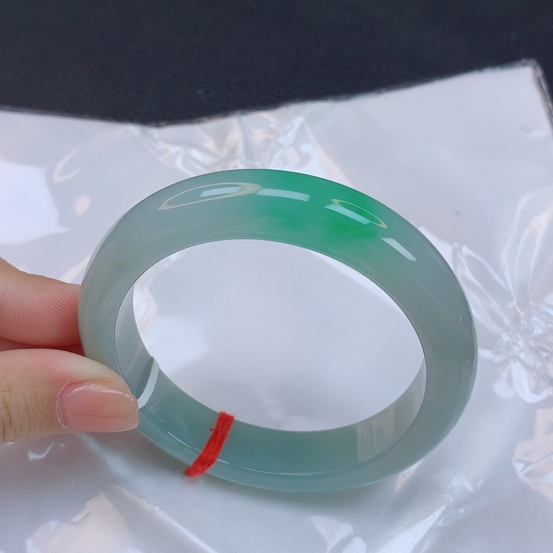 翡翠手镯未镶嵌翡翠Yz