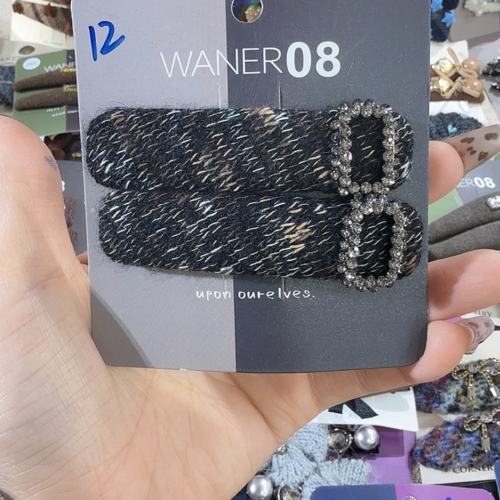 咩***咩皮质铁合金夹子12