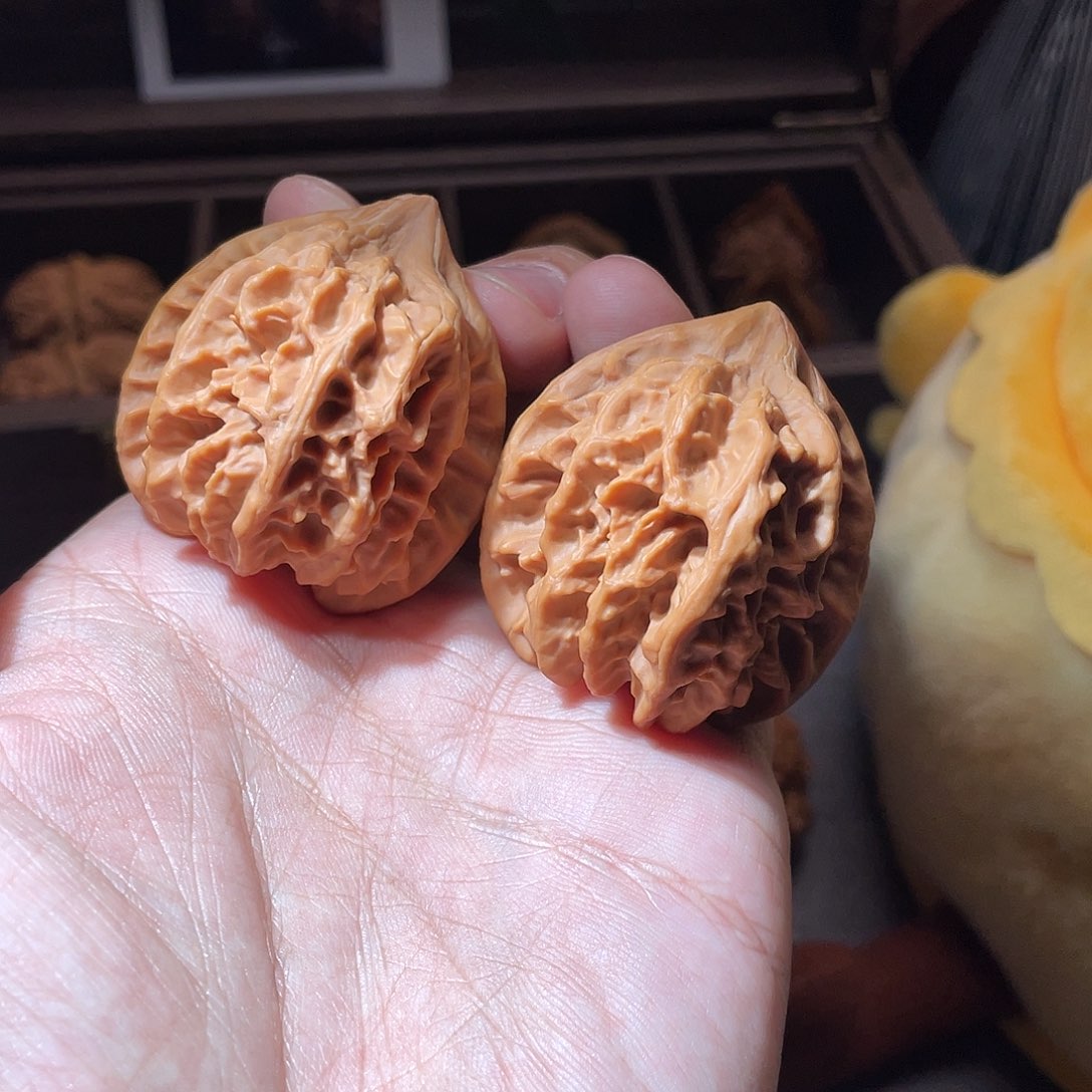 文玩核桃吊坠S****n大龙