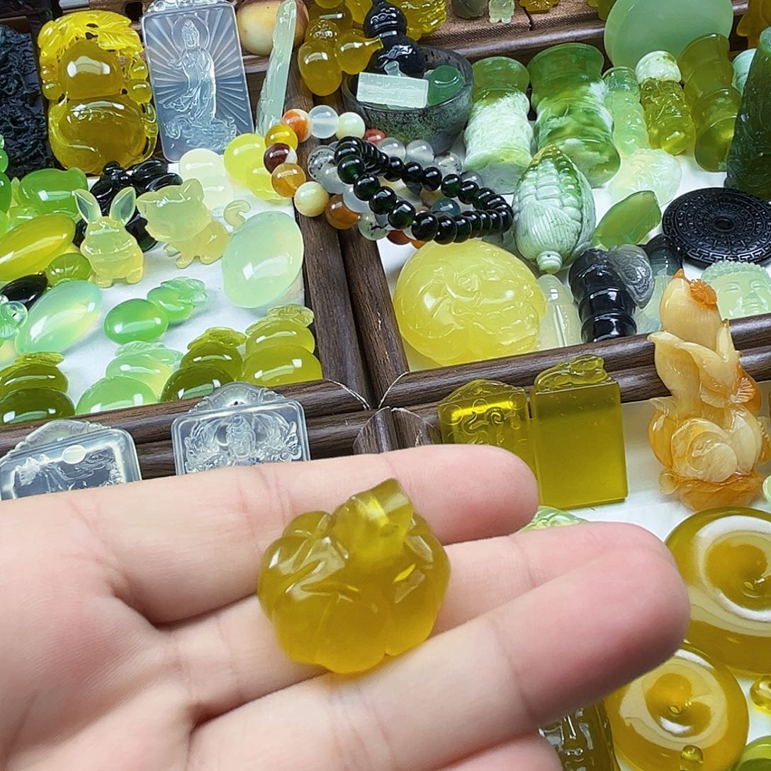 岫玉未镶嵌吊坠(不含链)
