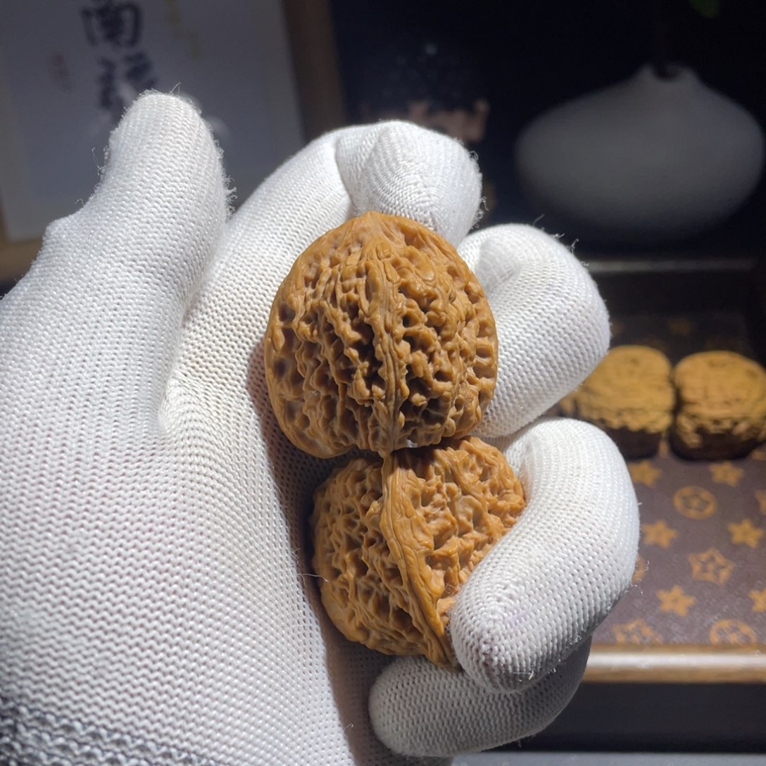 文玩核桃吊坠啦****啦核桃