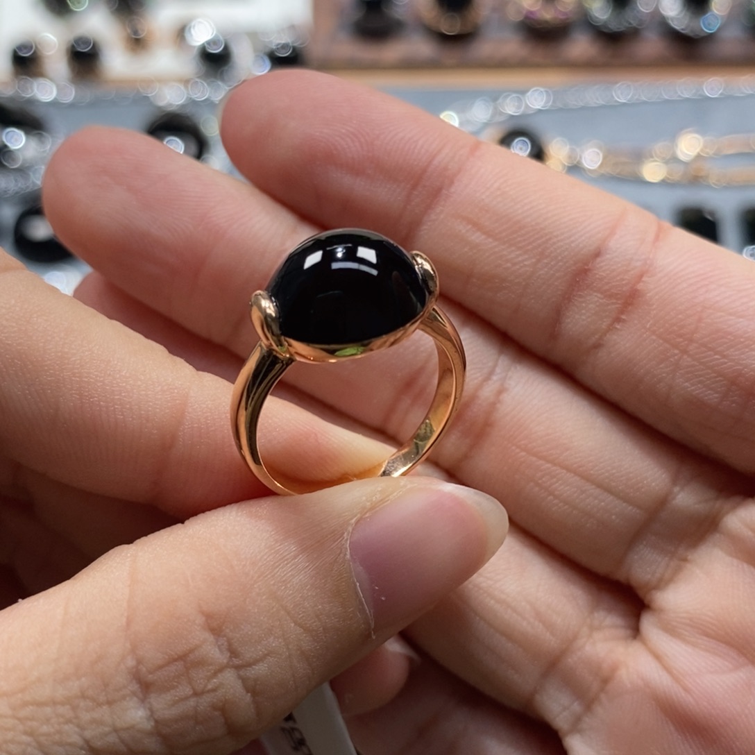 翡翠18K金镶嵌戒指