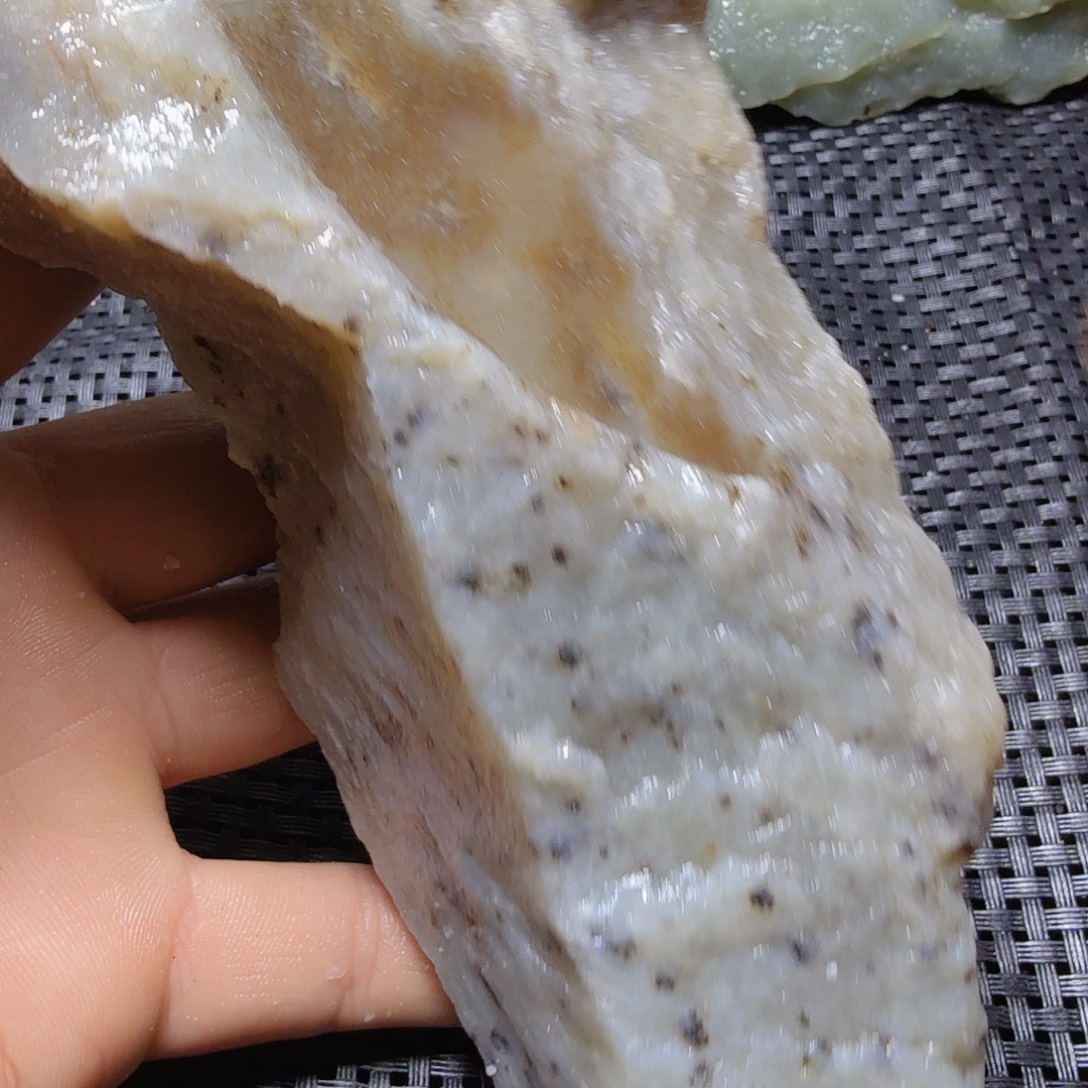 和田玉（糖玉）未镶嵌珠宝半成品