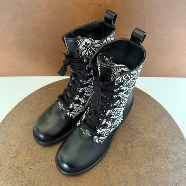 99新 LouisVuitton/路易威登 真皮1854系列马丁靴/37码